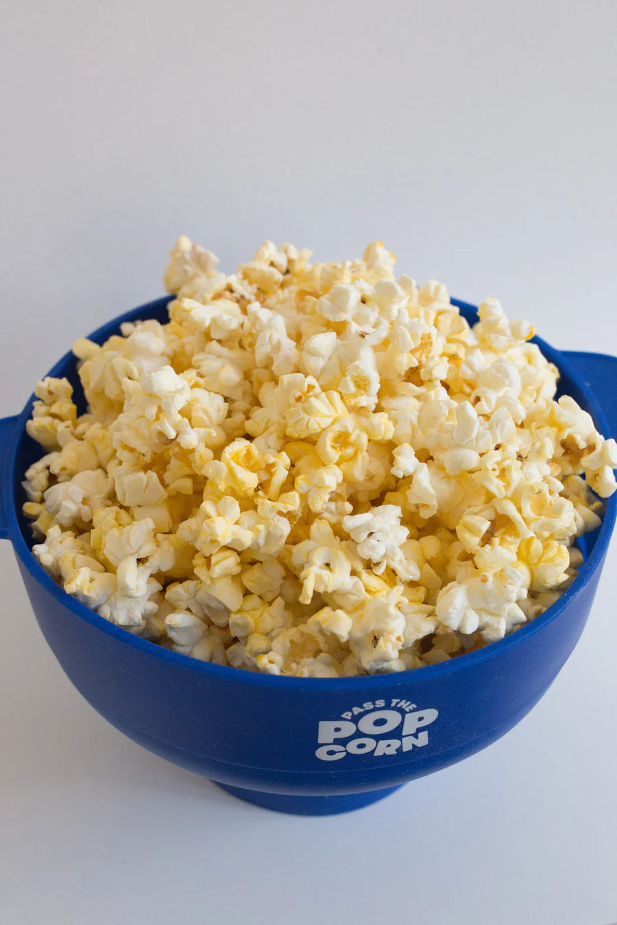 The Microwave Popcorn Popper Bowl with Lid